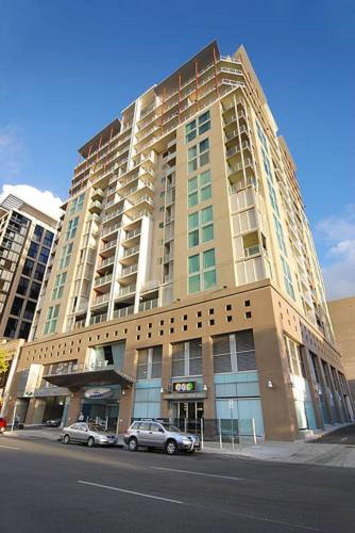 La Loft Apartments North Terrace Adelaide Exteriör bild